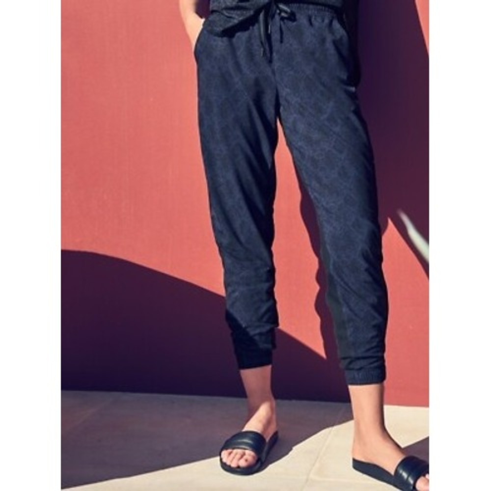Athleta Brooklyn Jogger Pants Women's Size‎ 4 Snake Print Black Blue Athletic